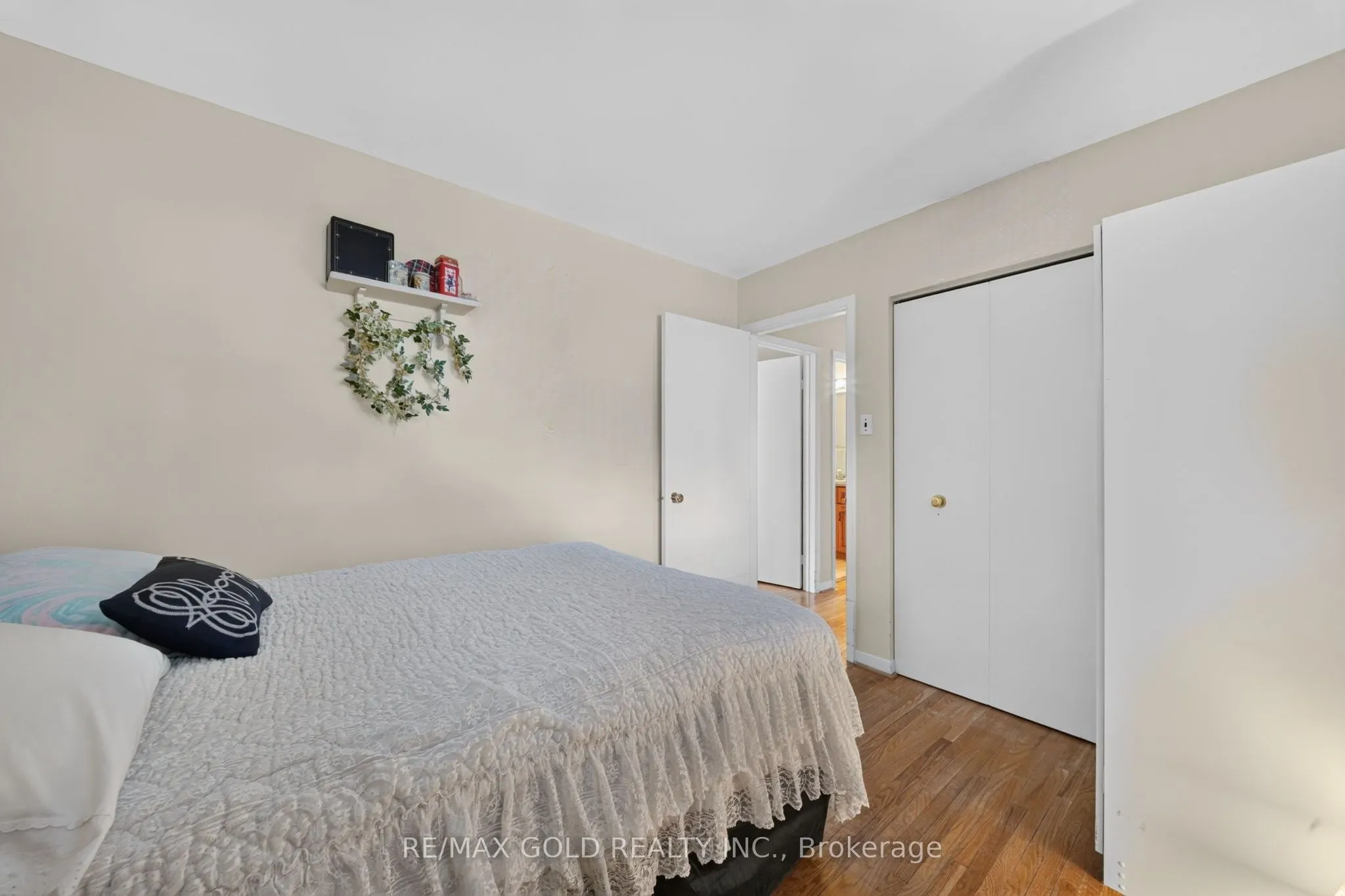 25 Drayton Crescent