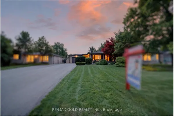 25 Drayton Crescent
