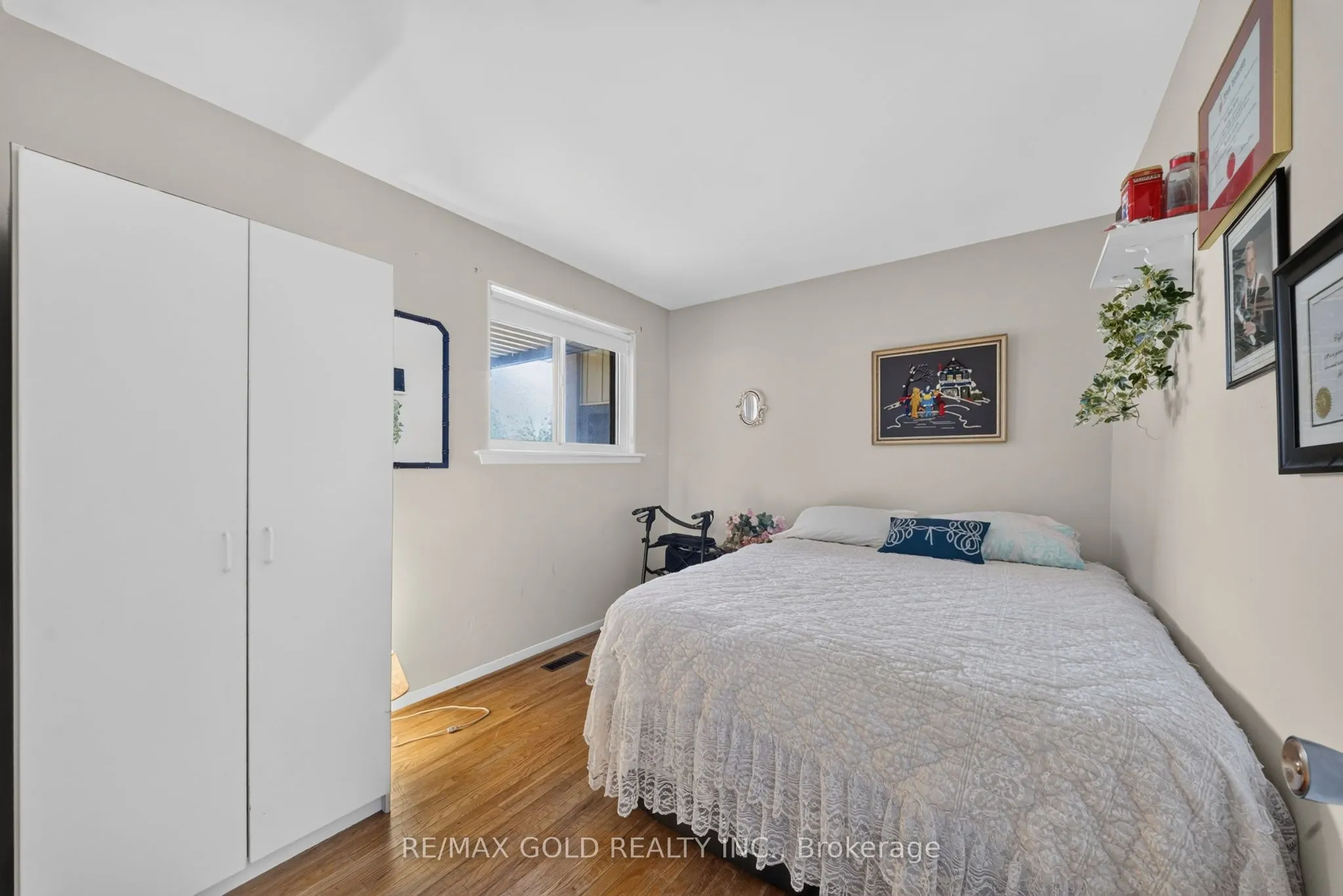 25 Drayton Crescent
