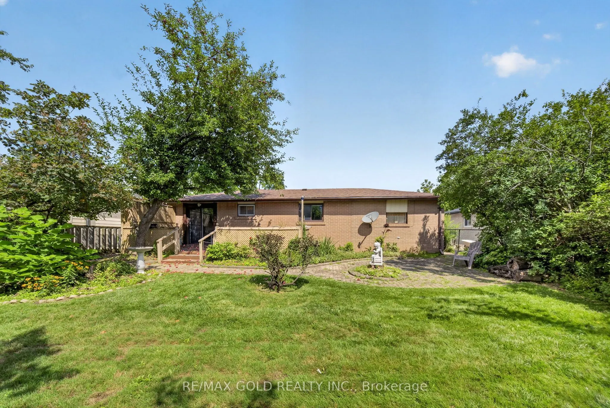 25 Drayton Crescent