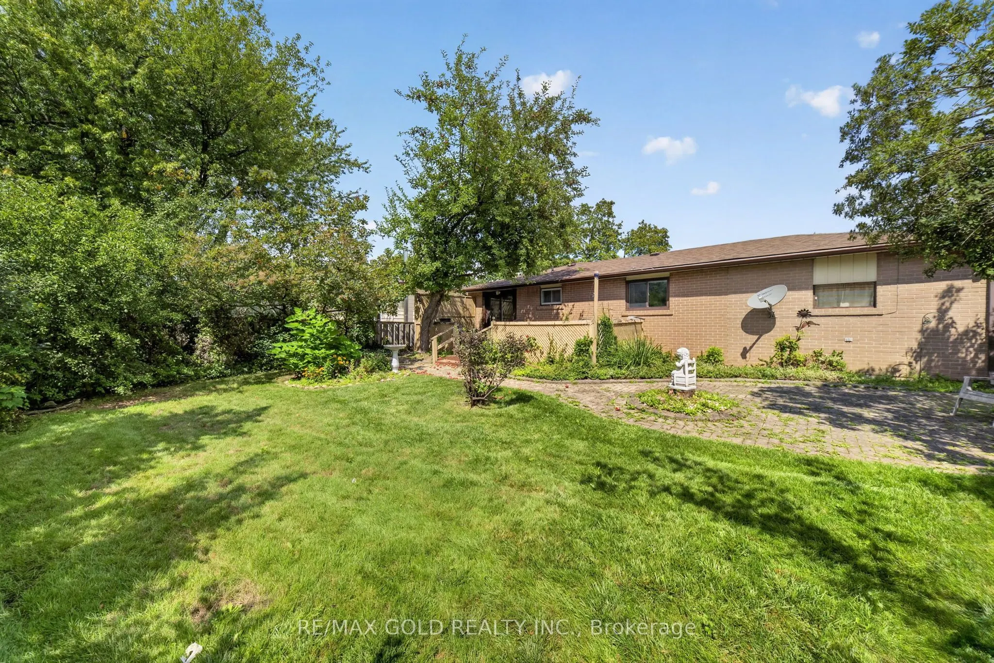 25 Drayton Crescent