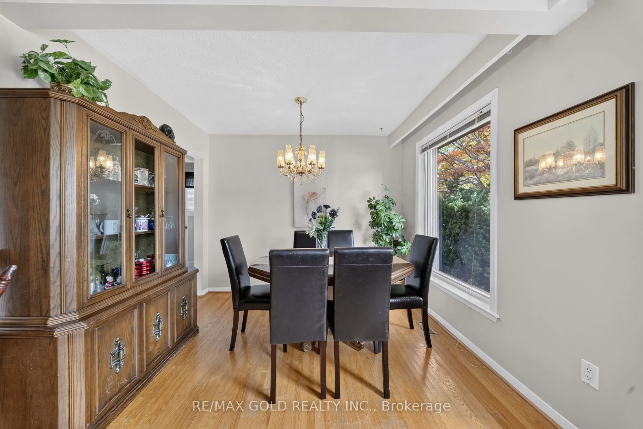25 Drayton Crescent