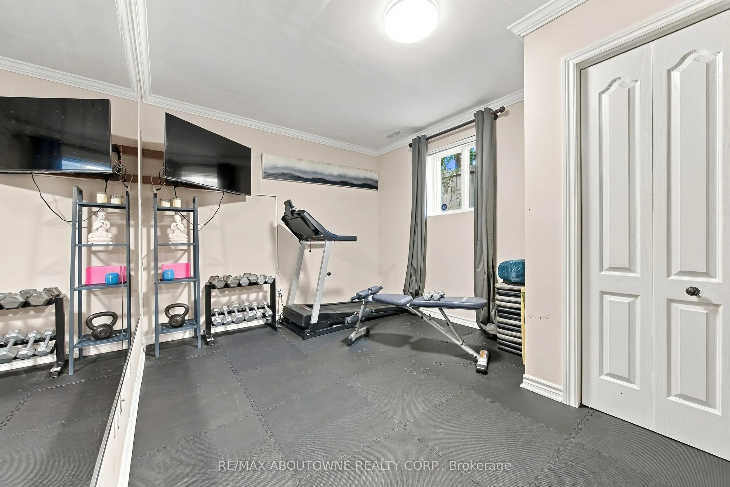 3021 Woodland Park Drive
