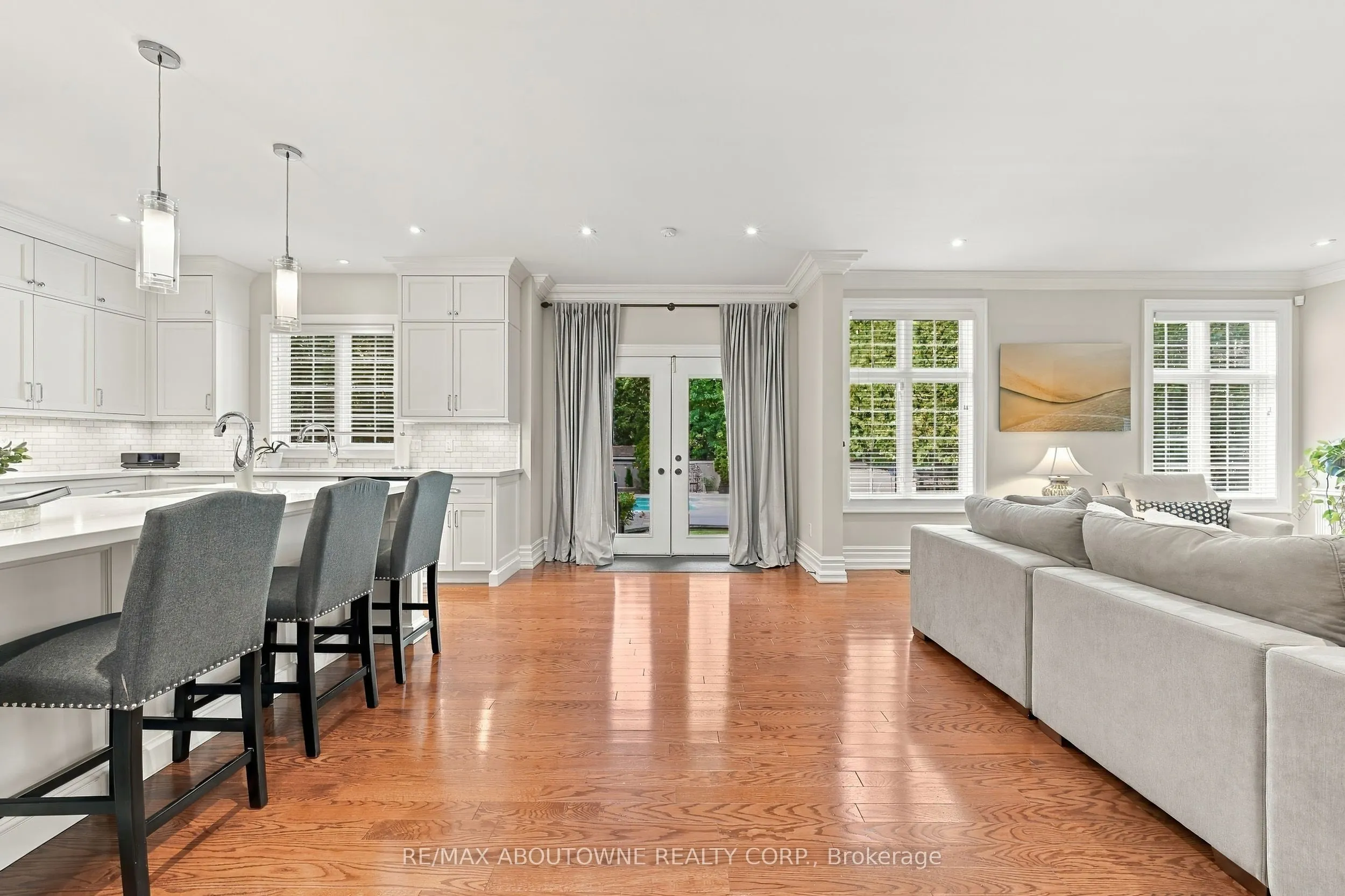 3021 Woodland Park Drive