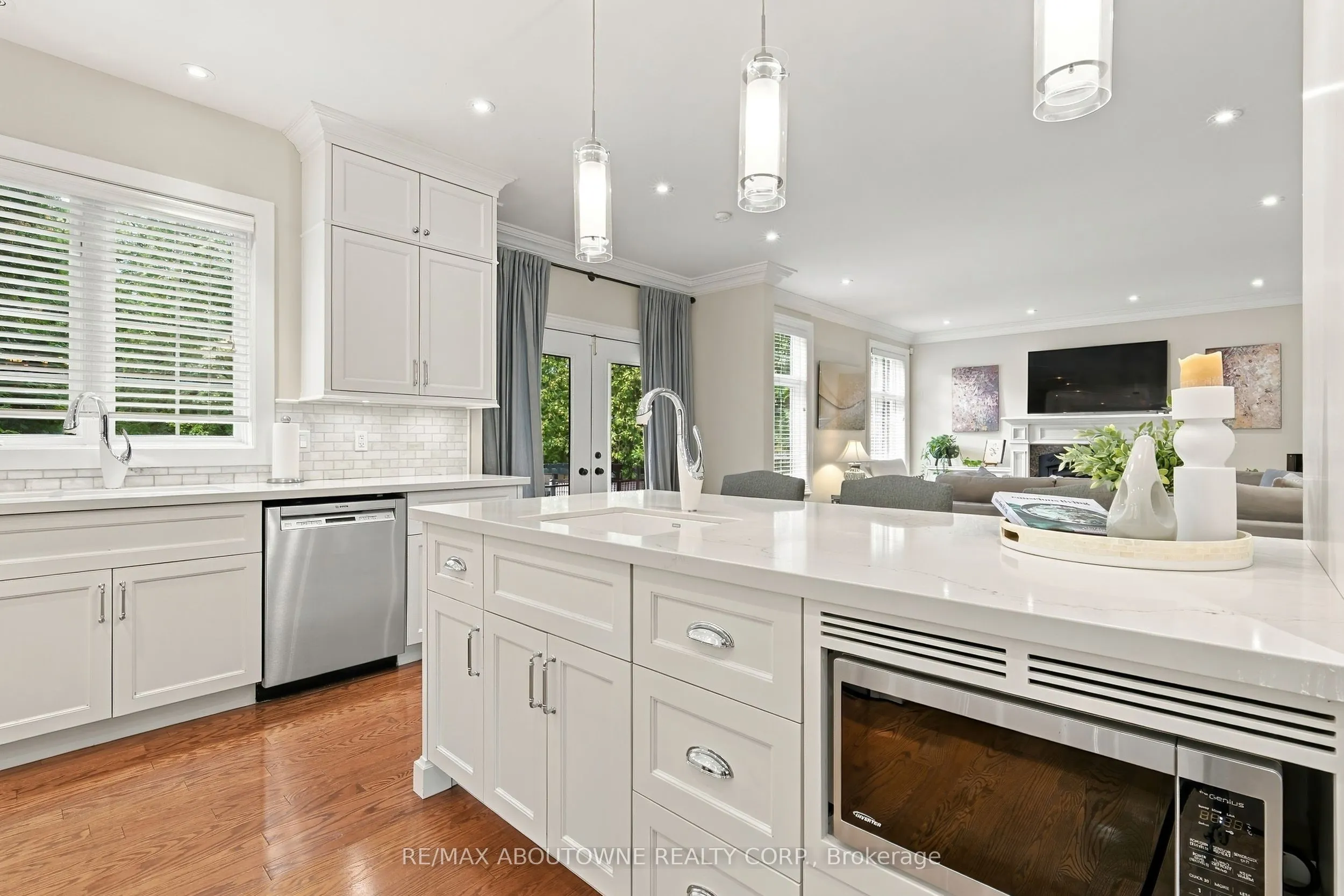 3021 Woodland Park Drive