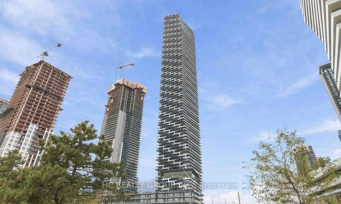 448 Burnhamthorpe Road #6305