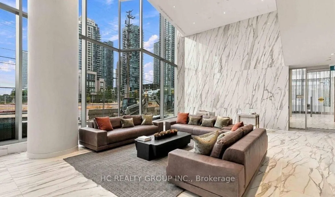 448 Burnhamthorpe Road #6305