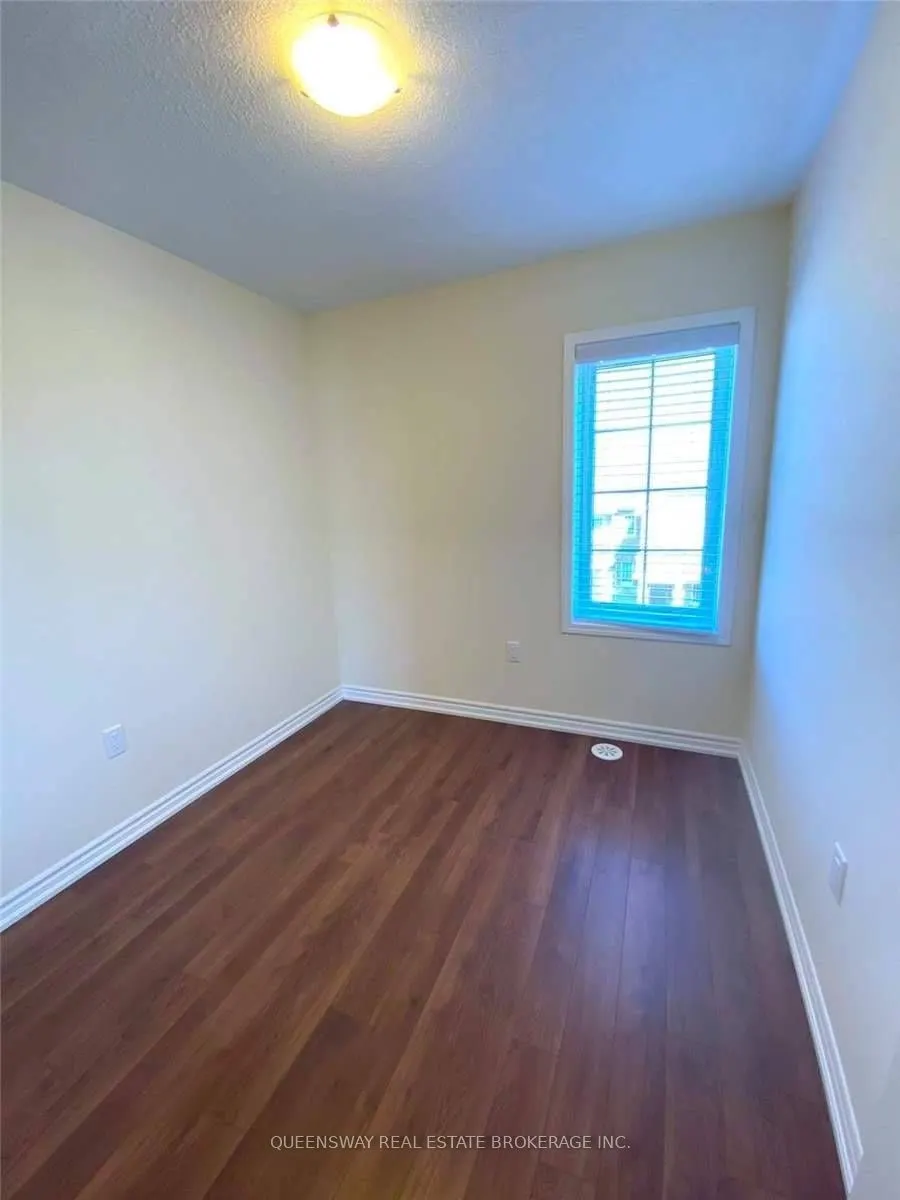 649 Laking Terrace