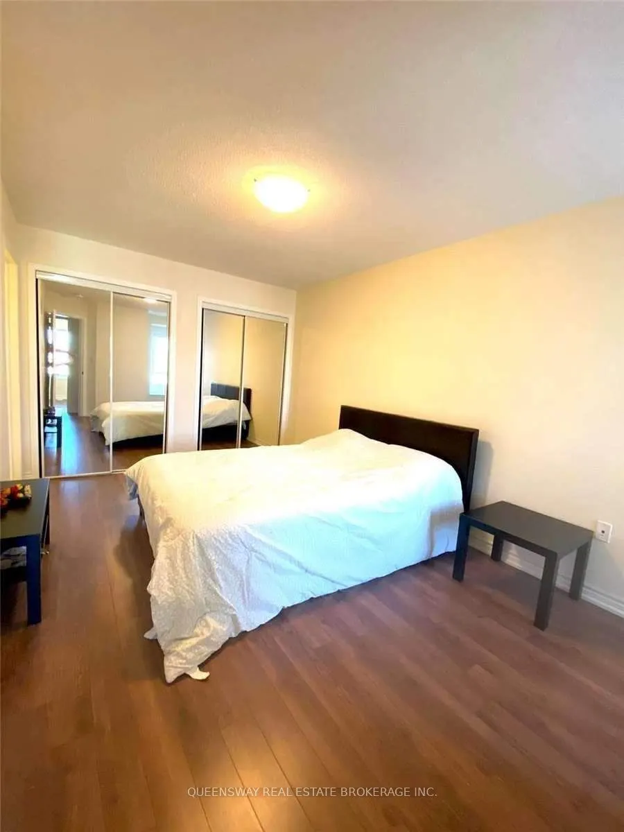649 Laking Terrace