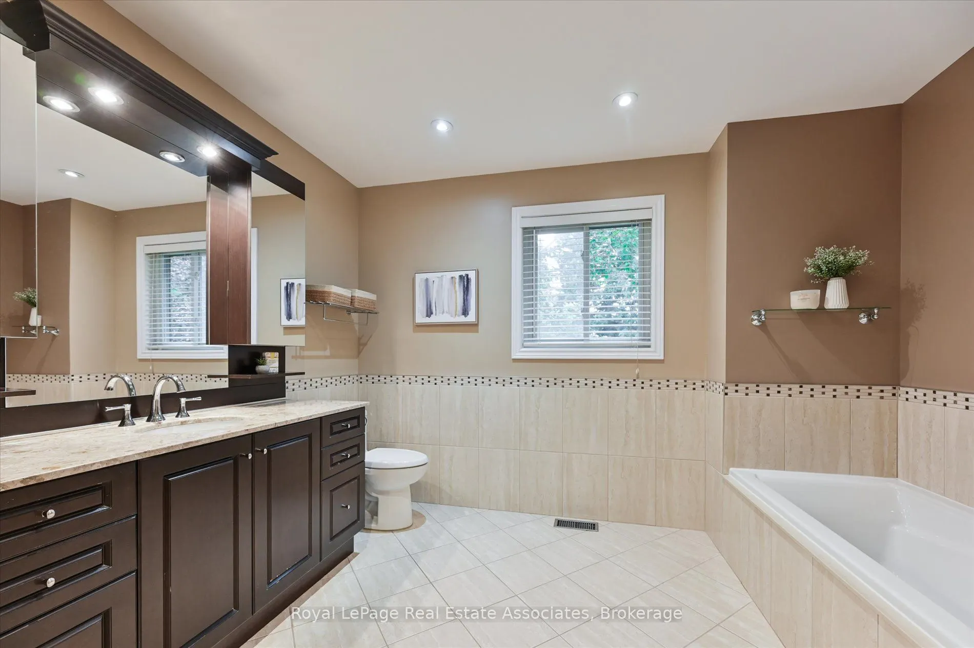 7164 Danton Promenade