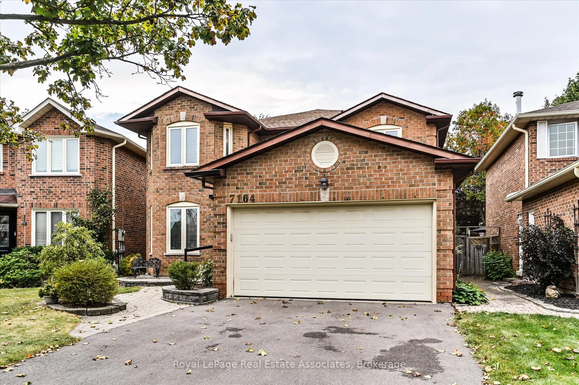 7164 Danton Promenade