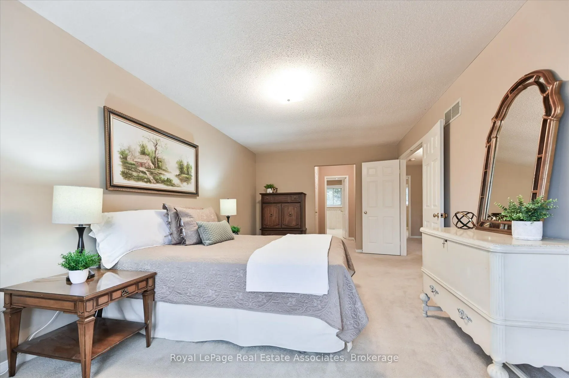 7164 Danton Promenade