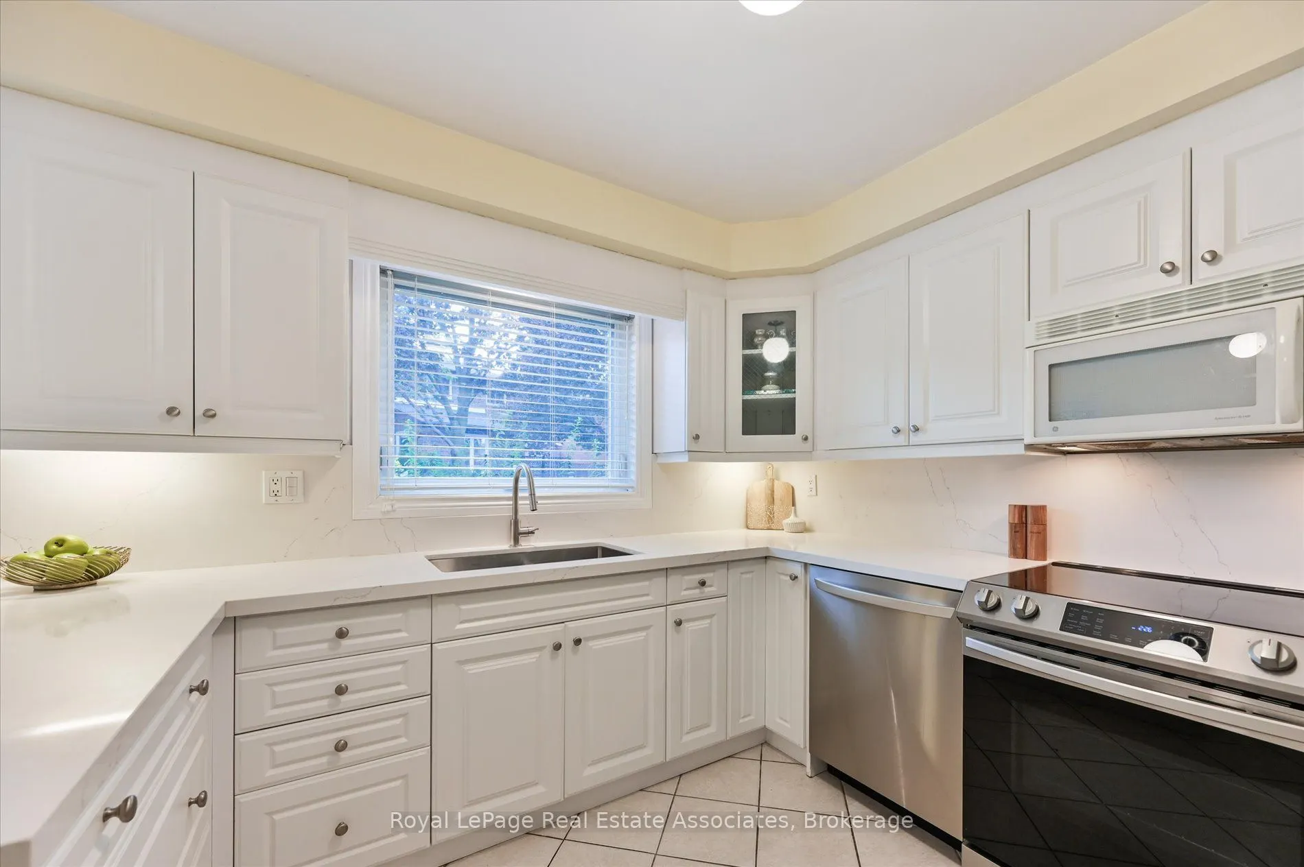7164 Danton Promenade