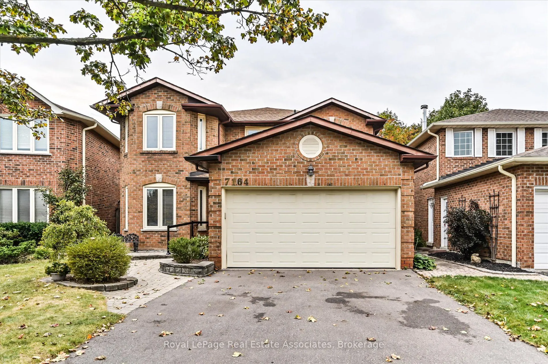 7164 Danton Promenade
