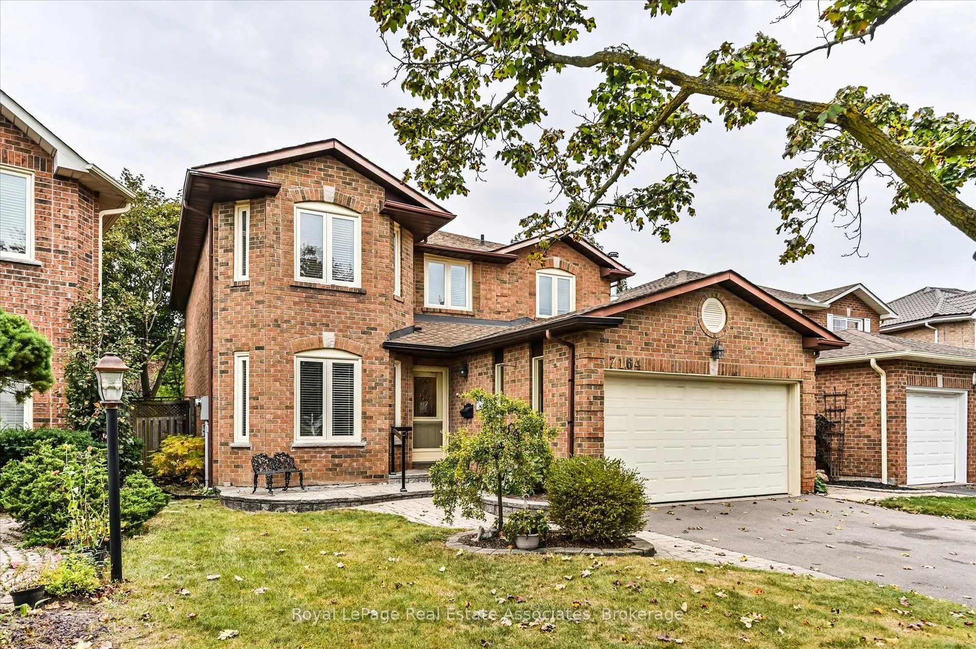 7164 Danton Promenade