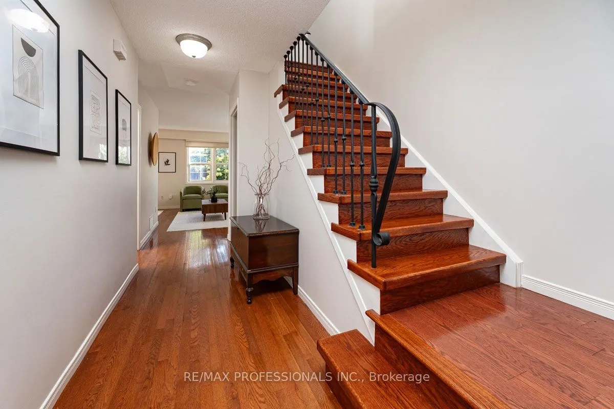 1951 Rathburn Road E #176