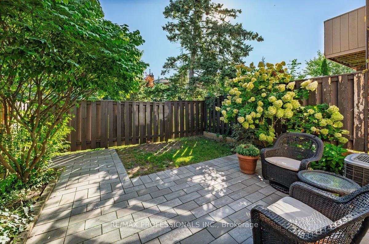 1951 Rathburn Road E #176