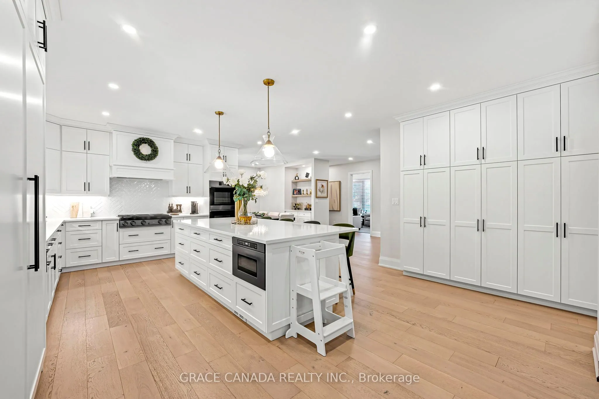 527 Oneida Drive