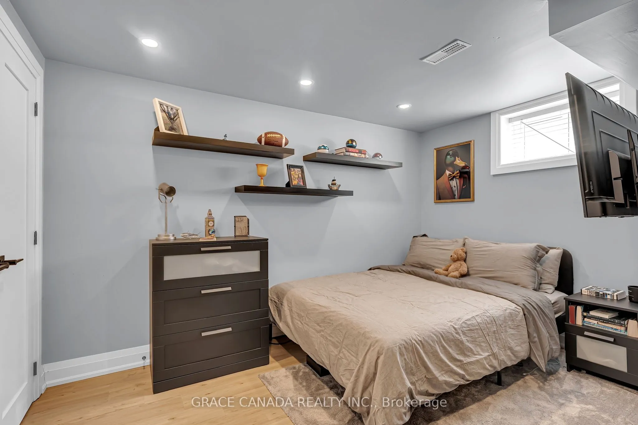 527 Oneida Drive
