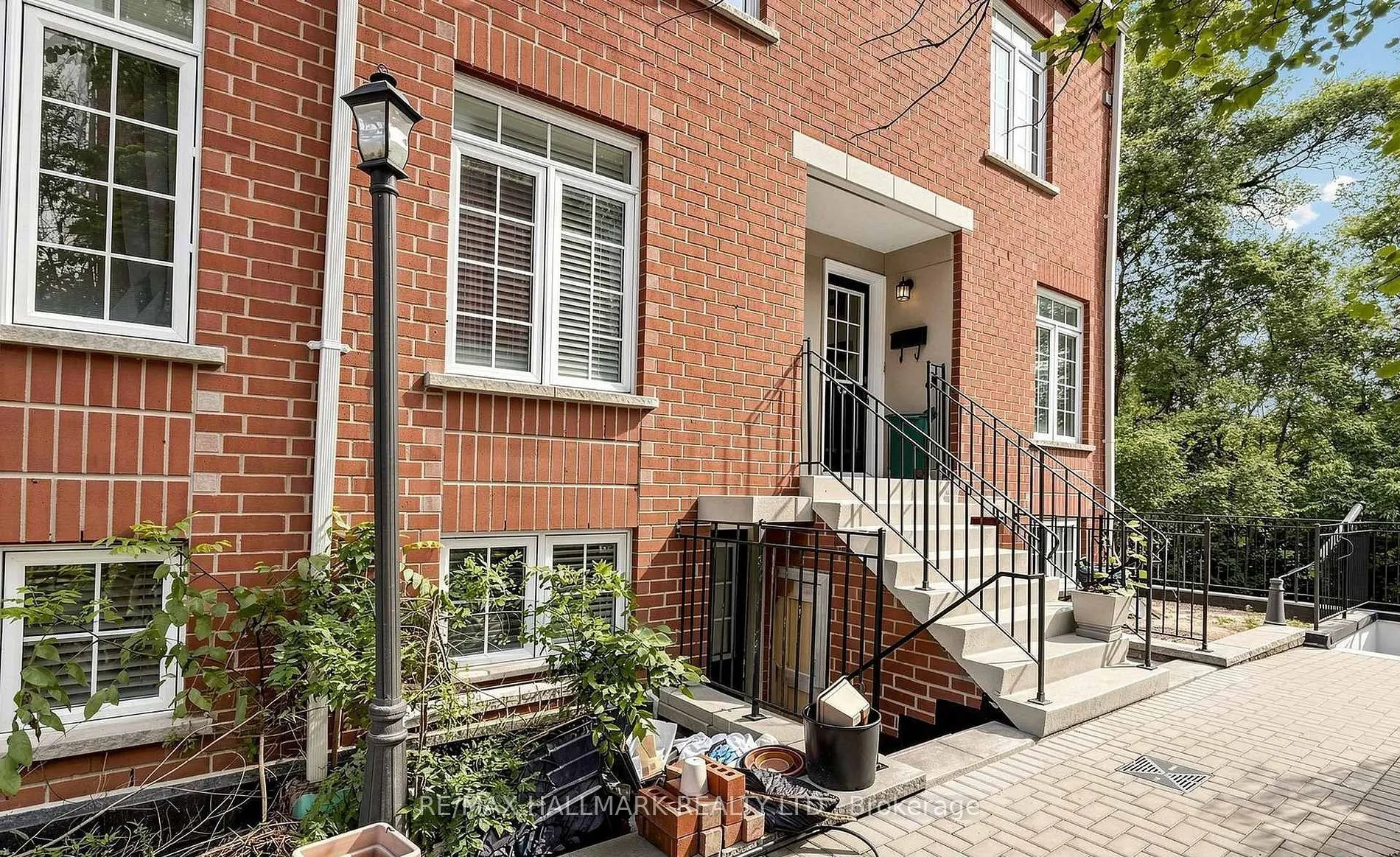 870 Jane Street #106