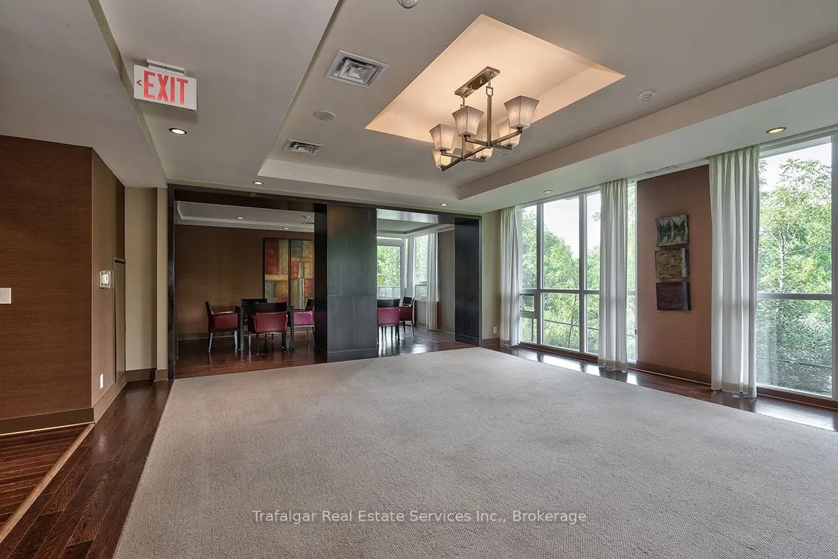 1055 Southdown Road #512