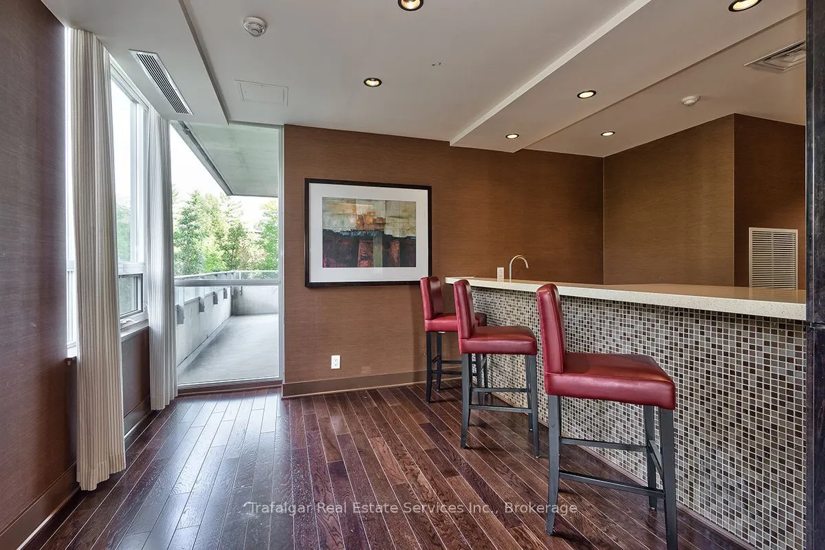 1055 Southdown Road #512