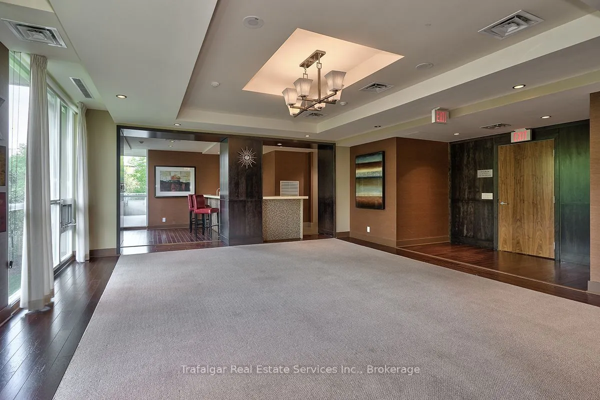 1055 Southdown Road #512