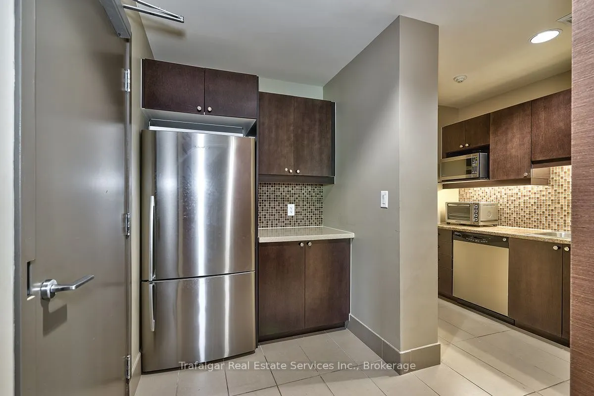 1055 Southdown Road #512