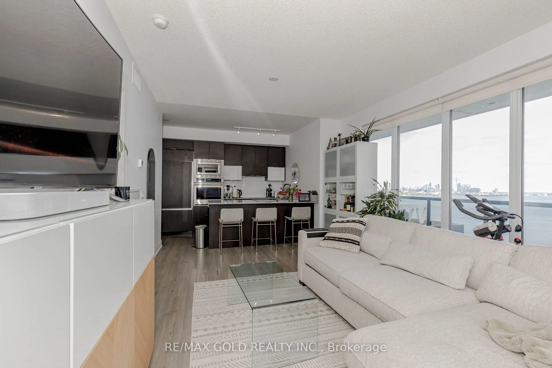 56 Annie Craig Drive #2203