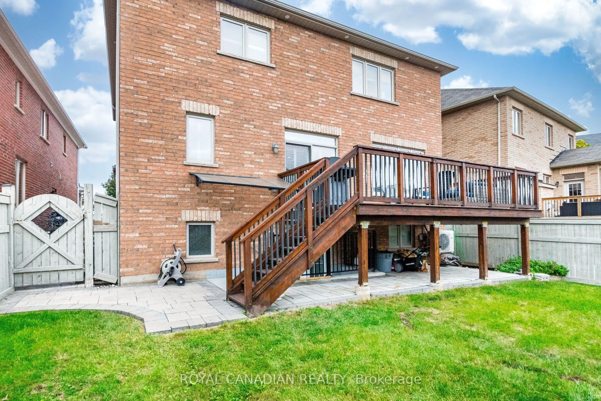 13 Island Grove