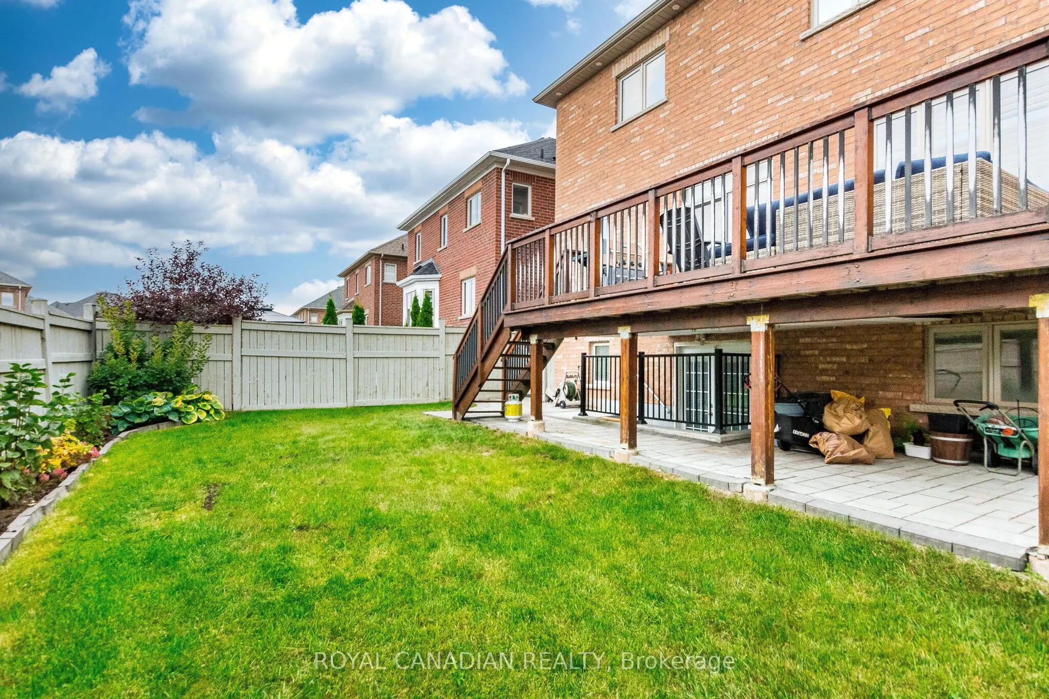 13 Island Grove