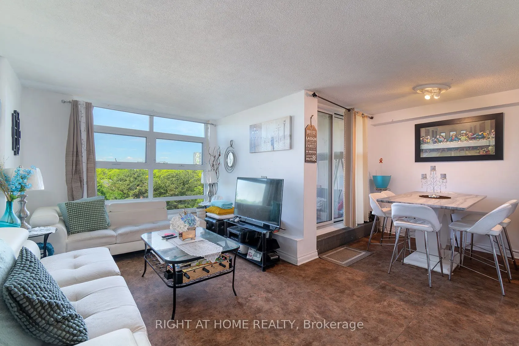 335 Driftwood Avenue #608