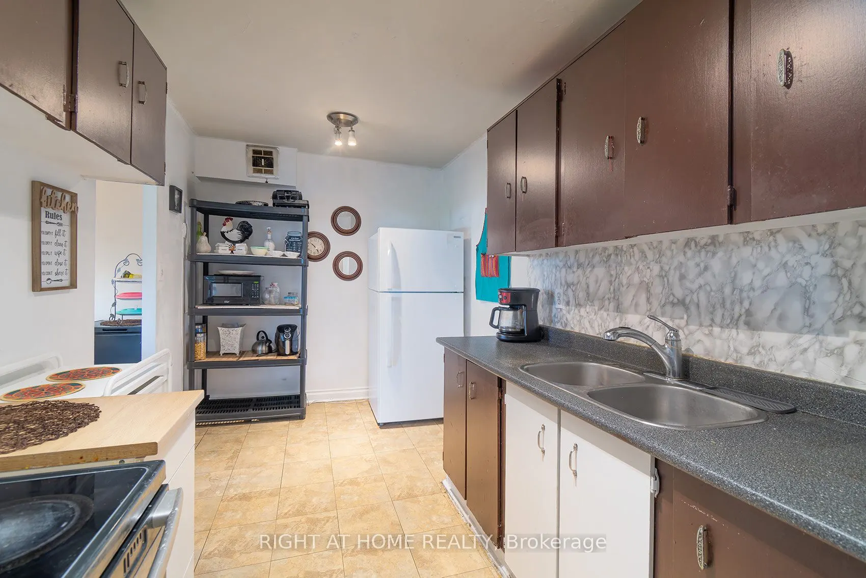 335 Driftwood Avenue #608