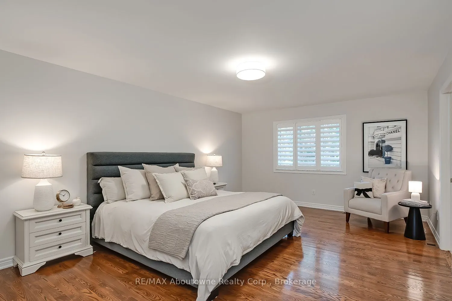 2351 Woodfield Road