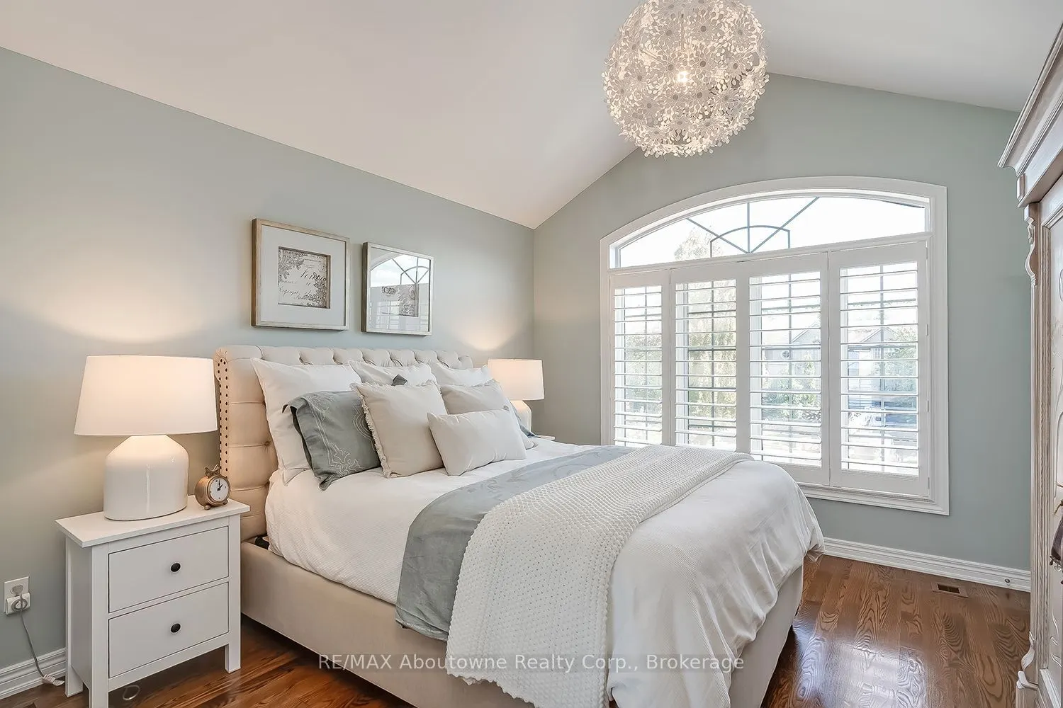 2351 Woodfield Road
