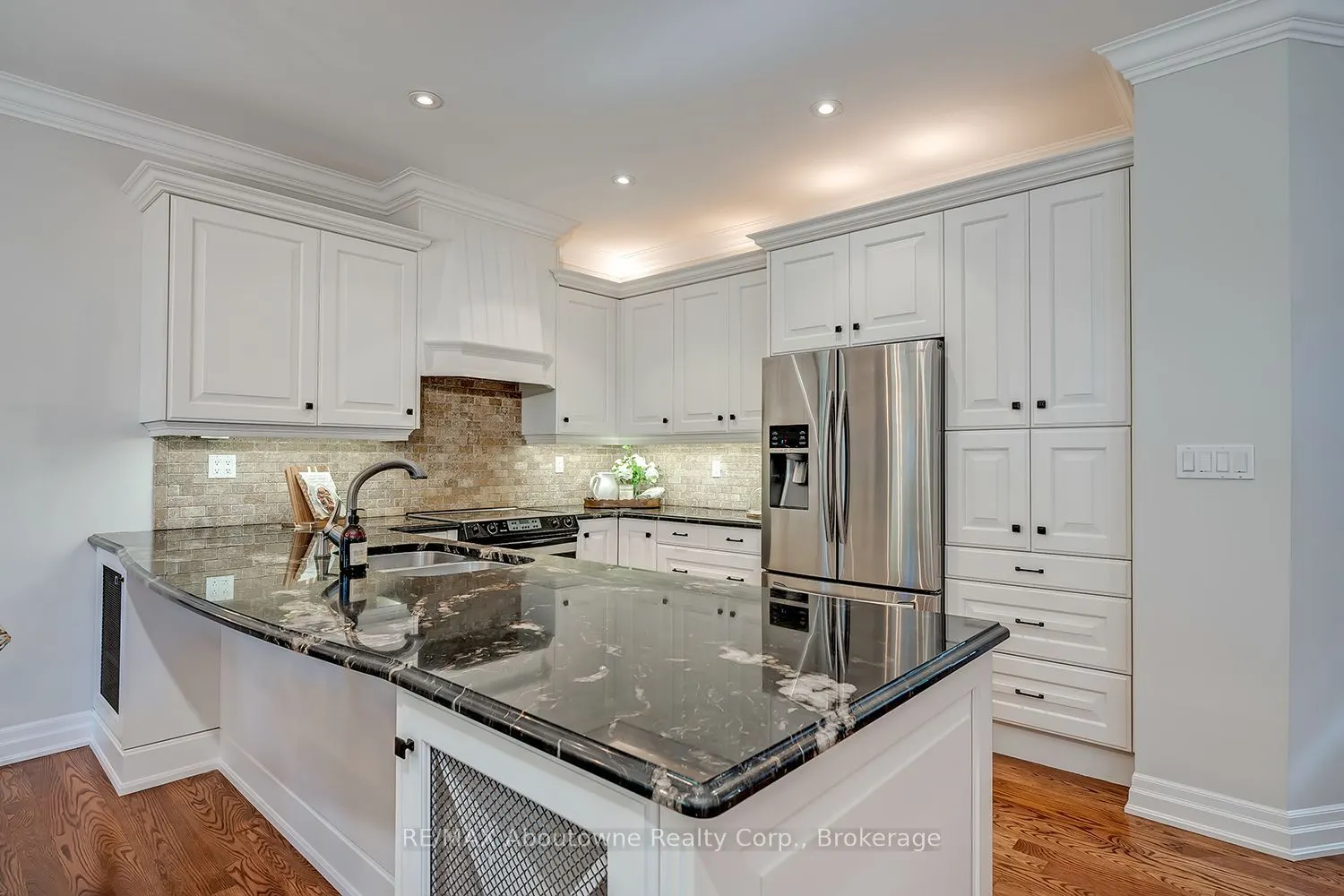 2351 Woodfield Road