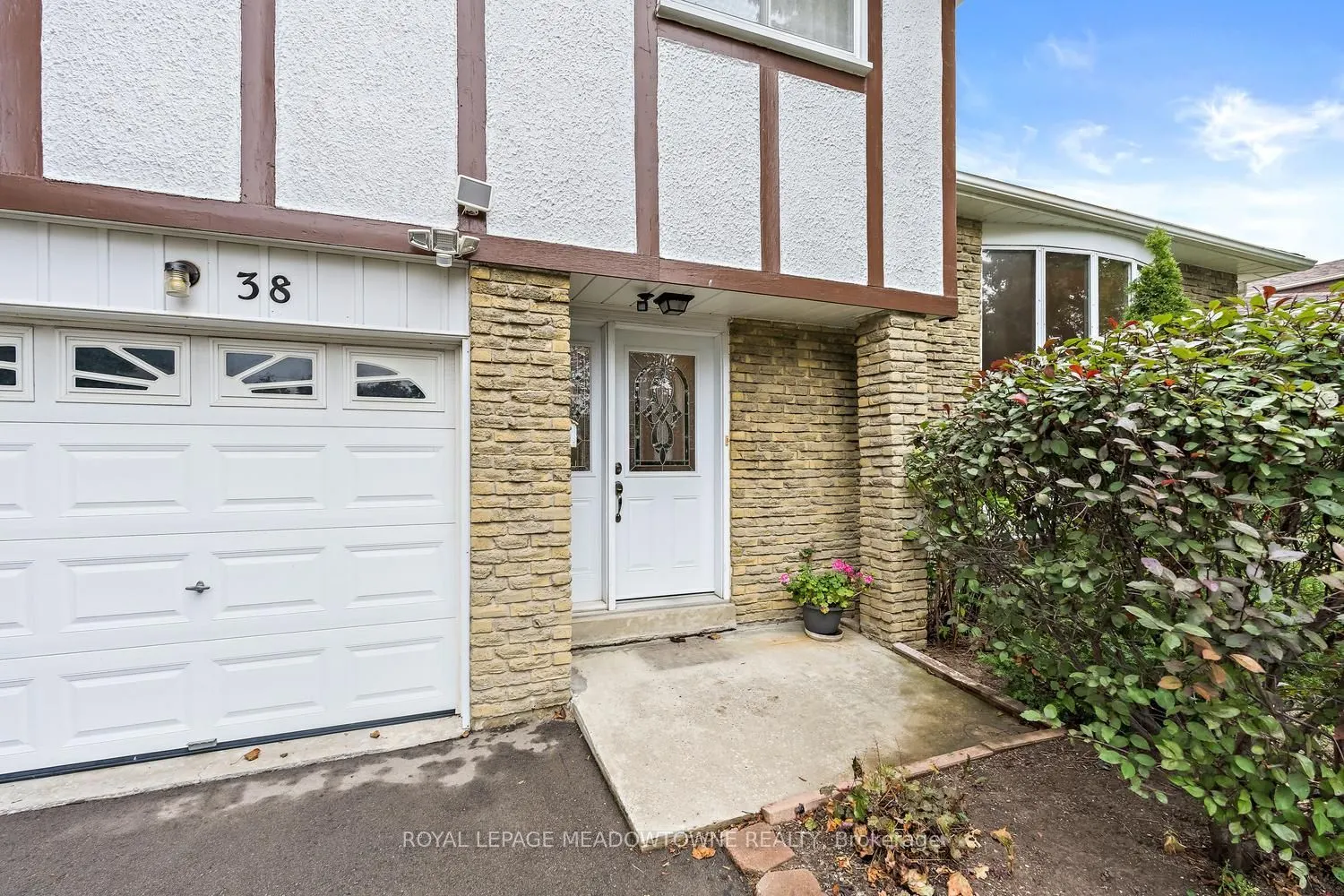 38 Jasper Crescent