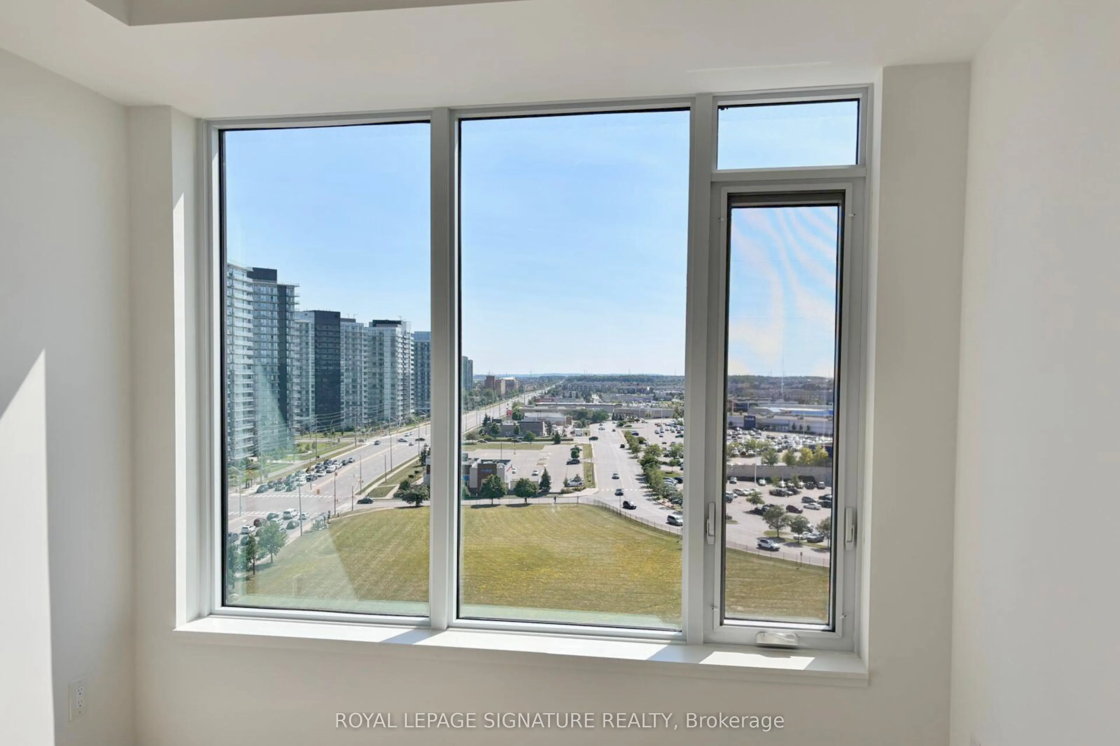 2485 Eglinton Avenue W #1321