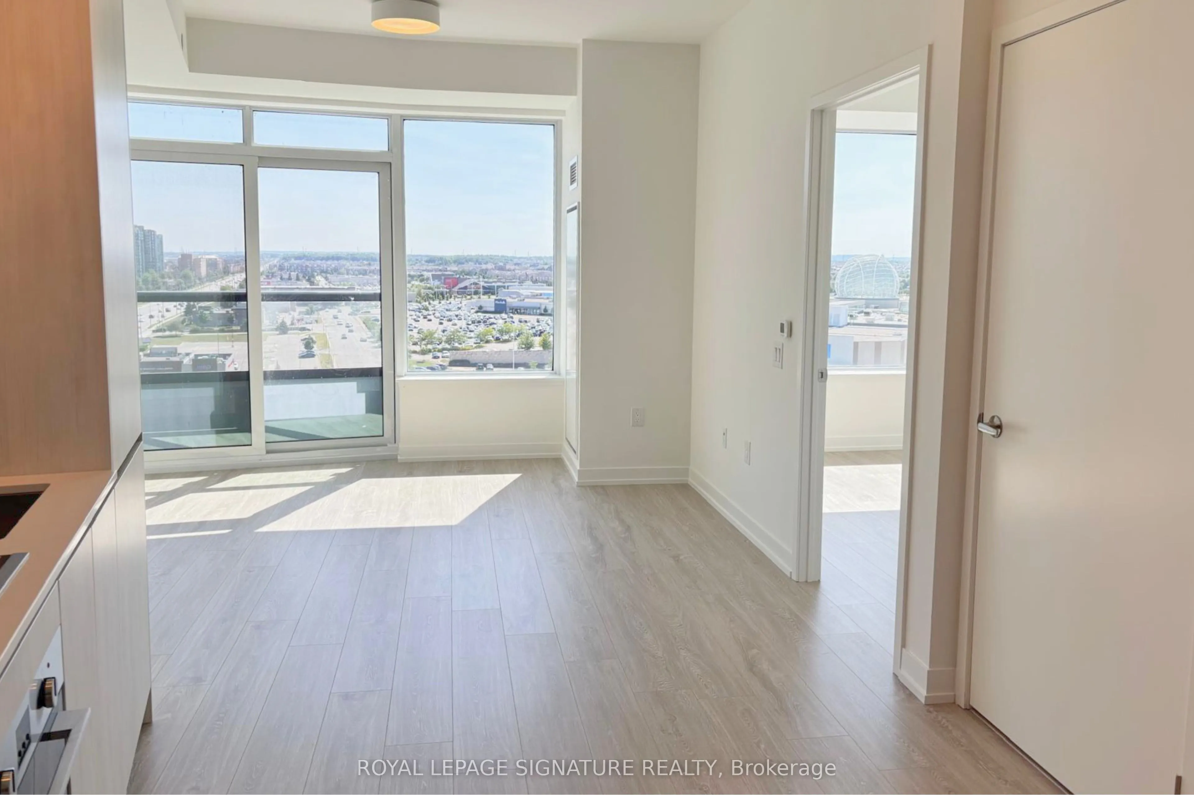 2485 Eglinton Avenue W #1321