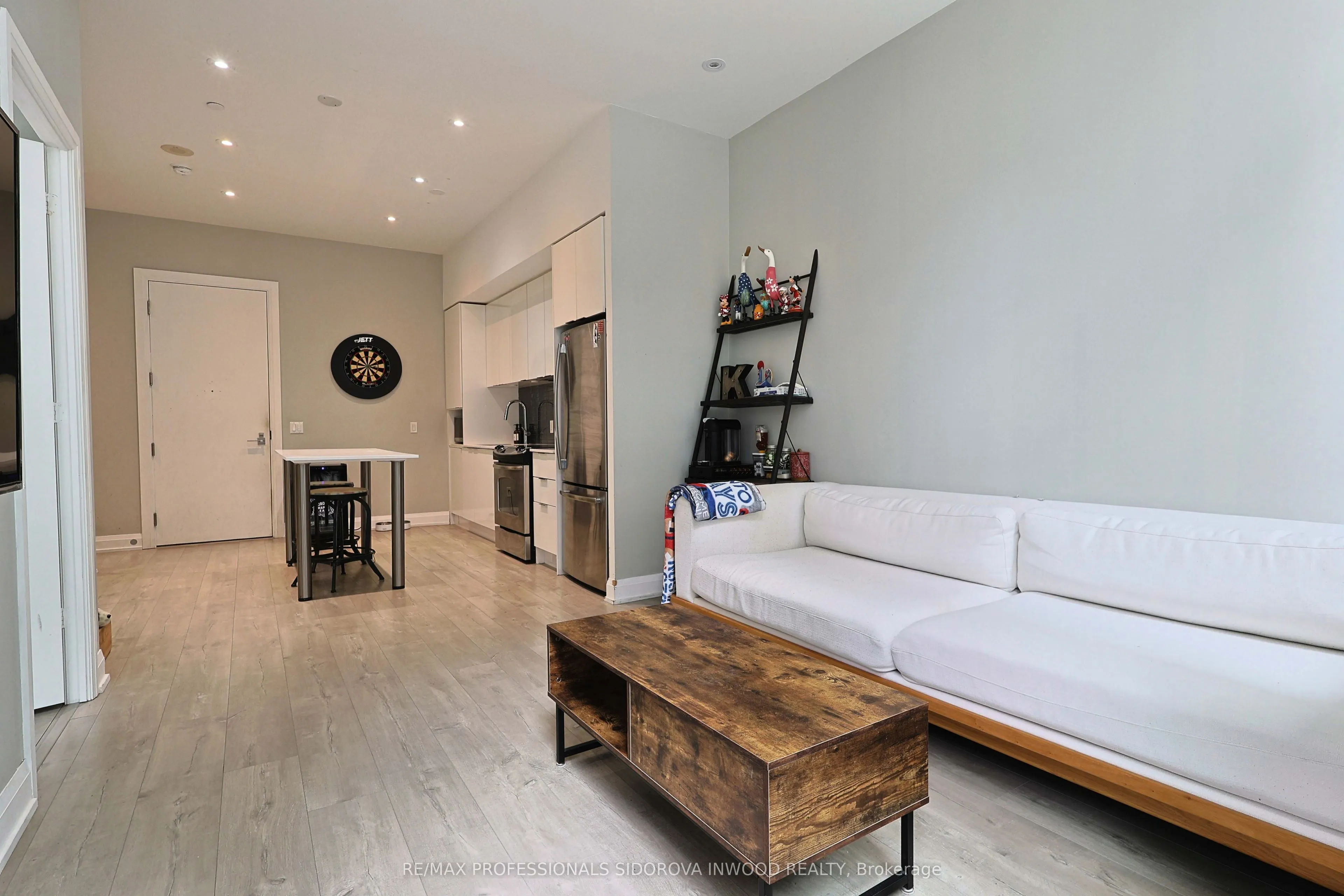 110 Marine Parade Drive #104