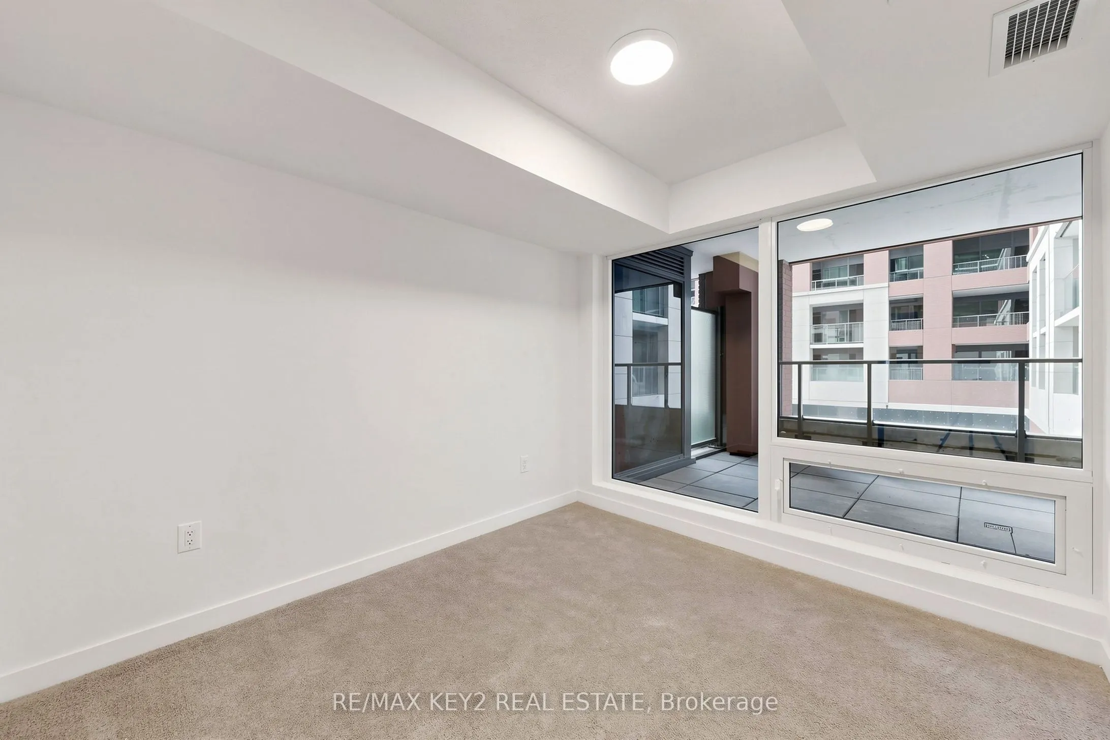 4010 Eglinton Avenue W #206