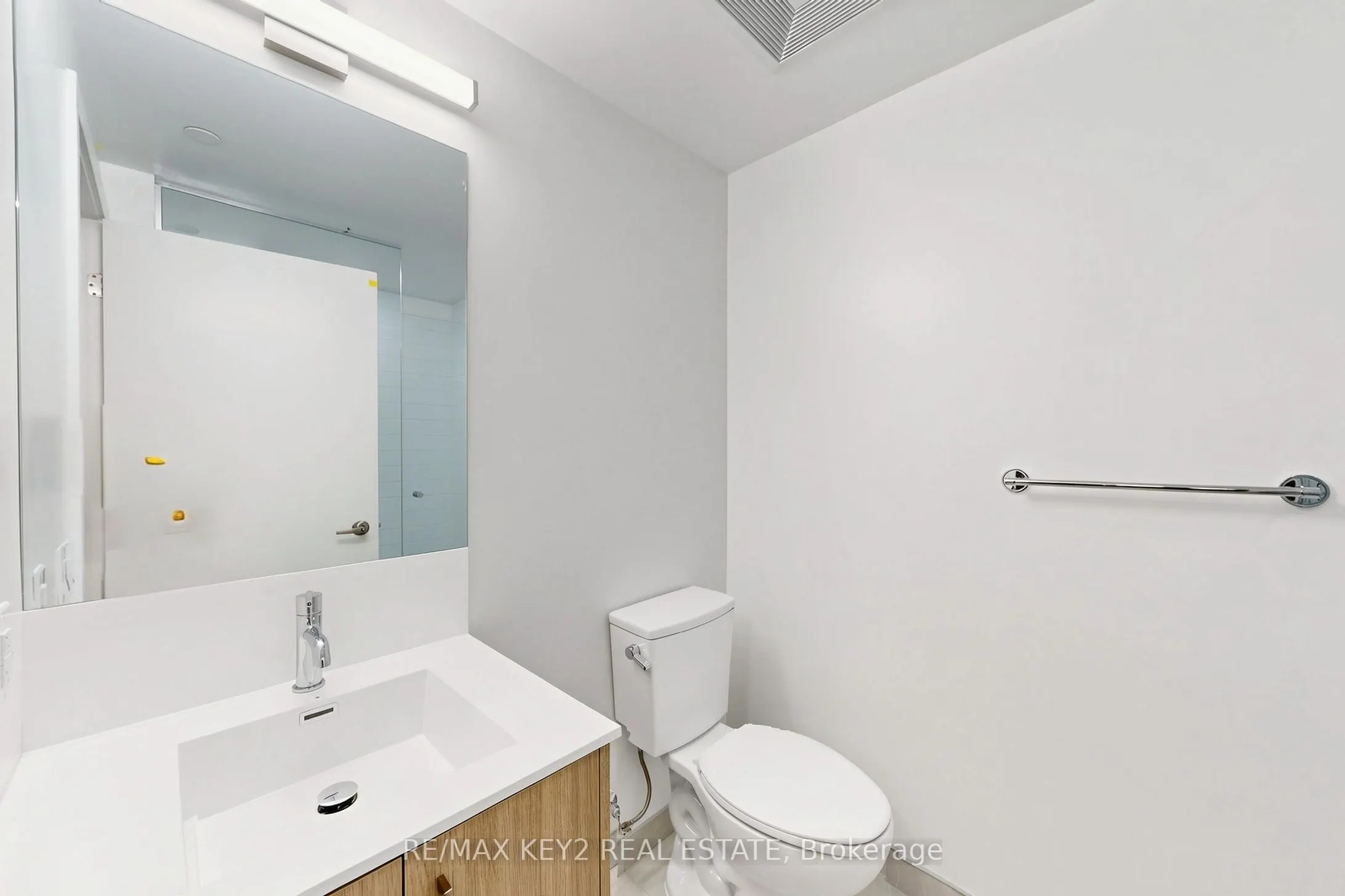 4010 Eglinton Avenue W #206