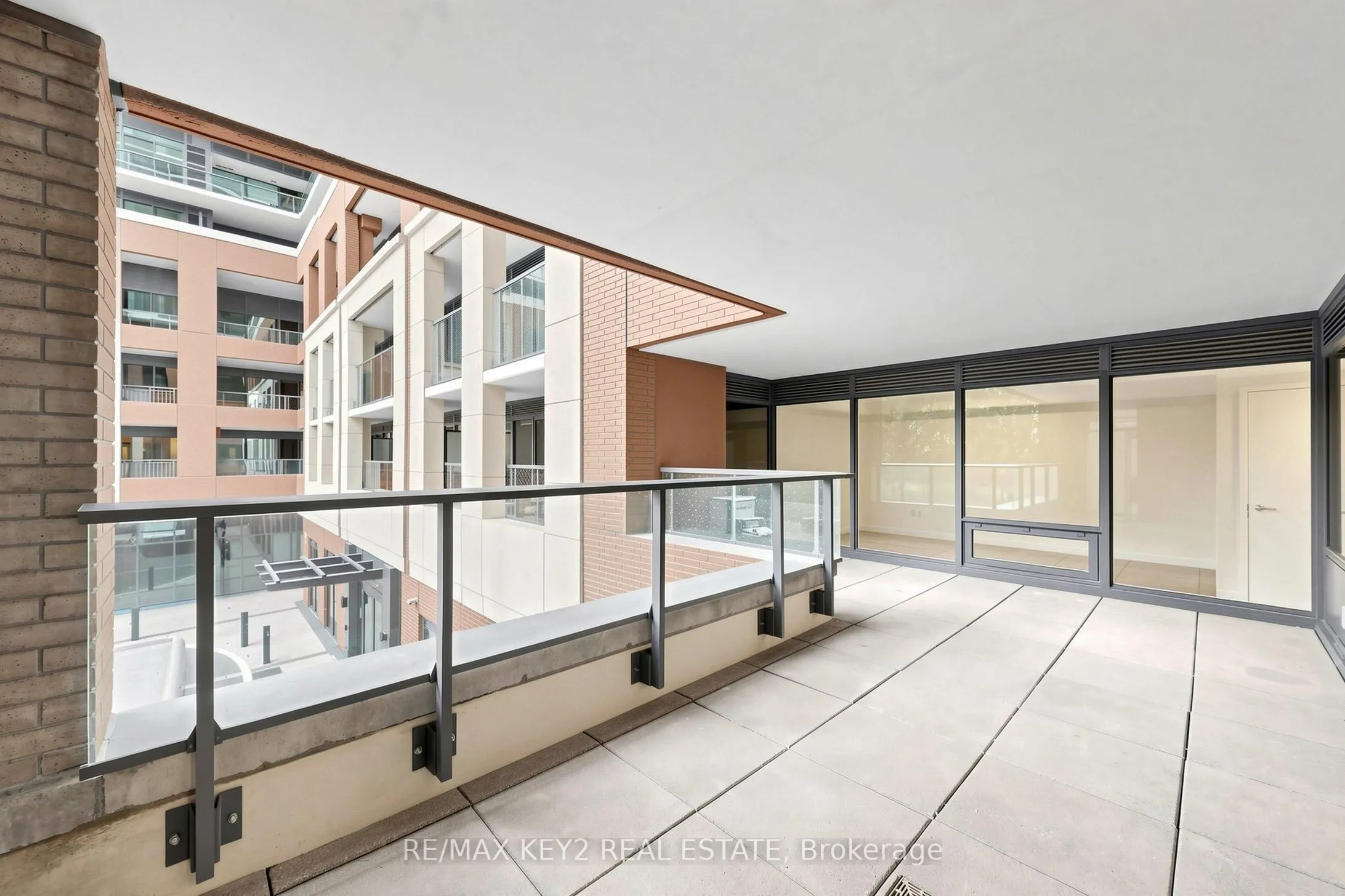 4010 Eglinton Avenue W #206