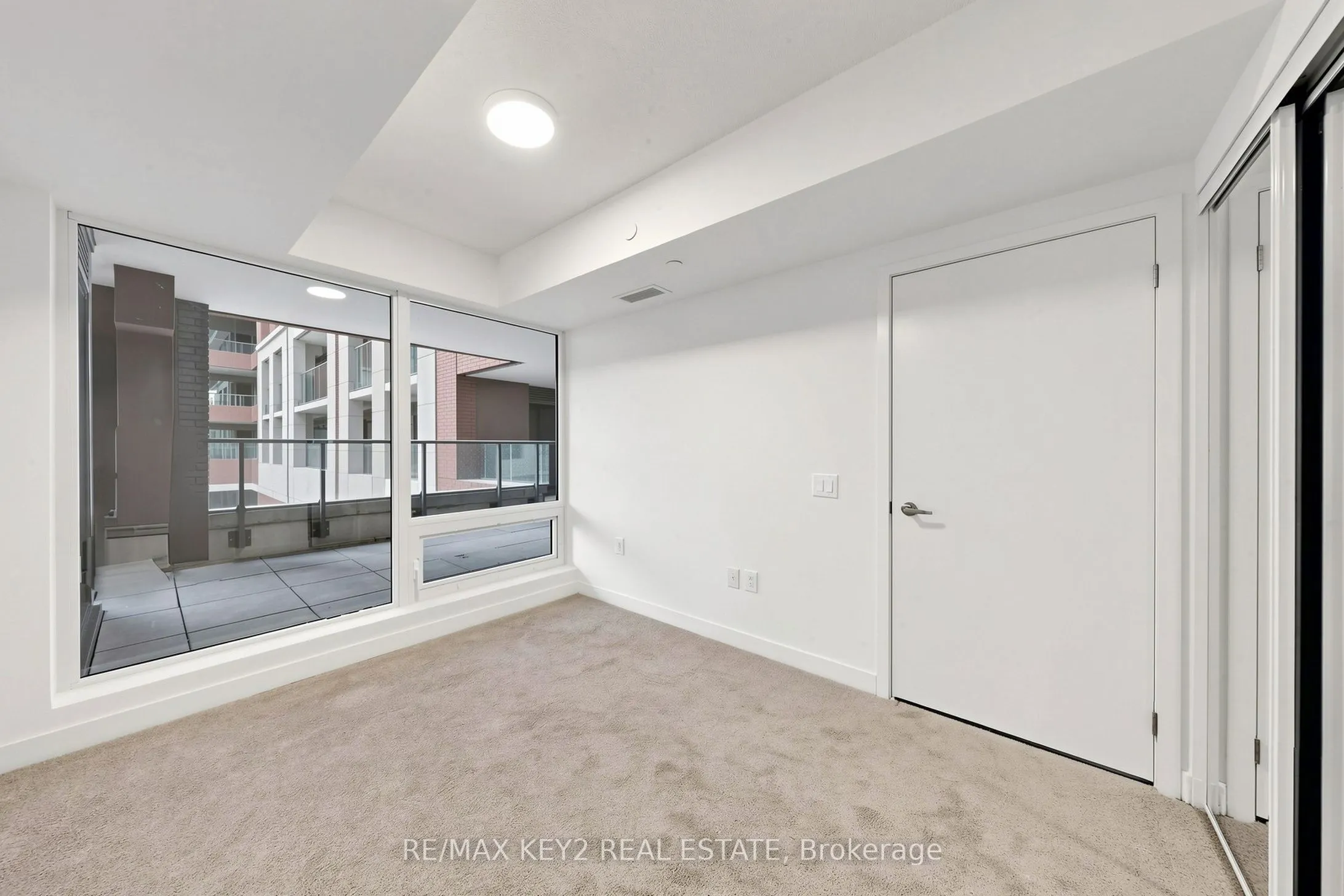 4010 Eglinton Avenue W #206