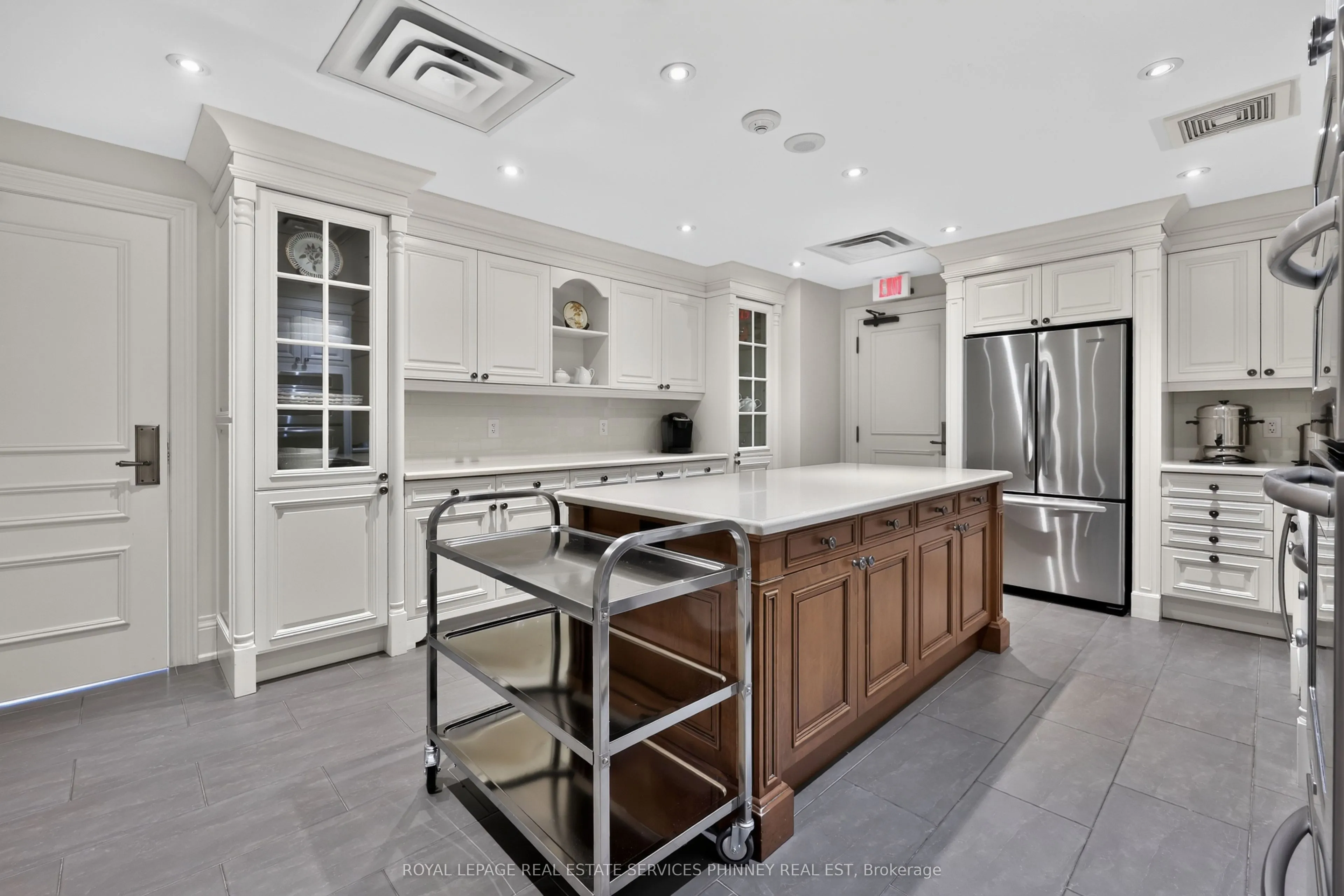 111 Forsythe Street #604