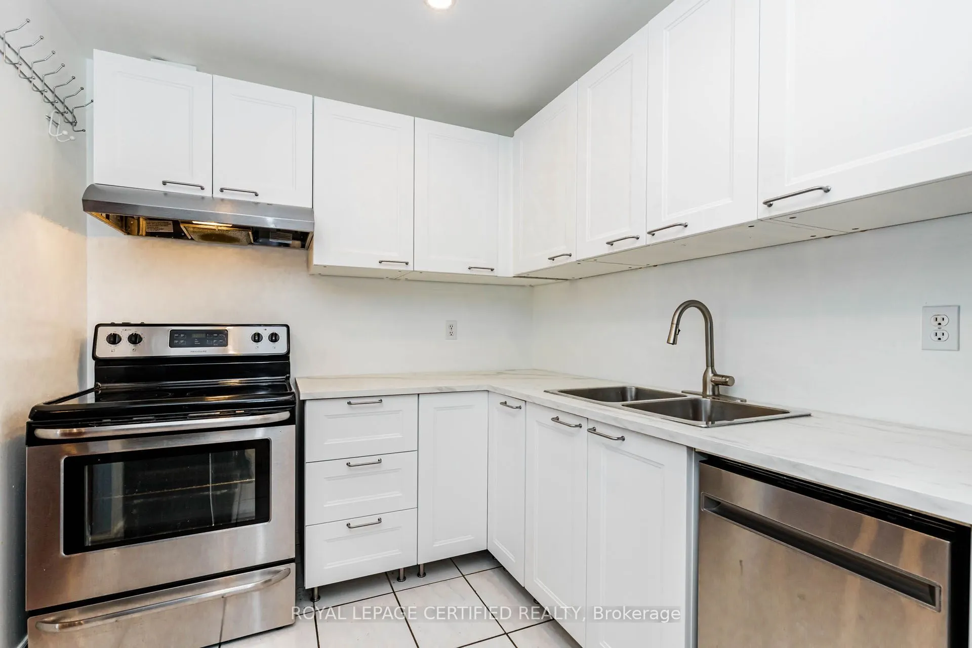 155 Hillcrest Avenue #PH15