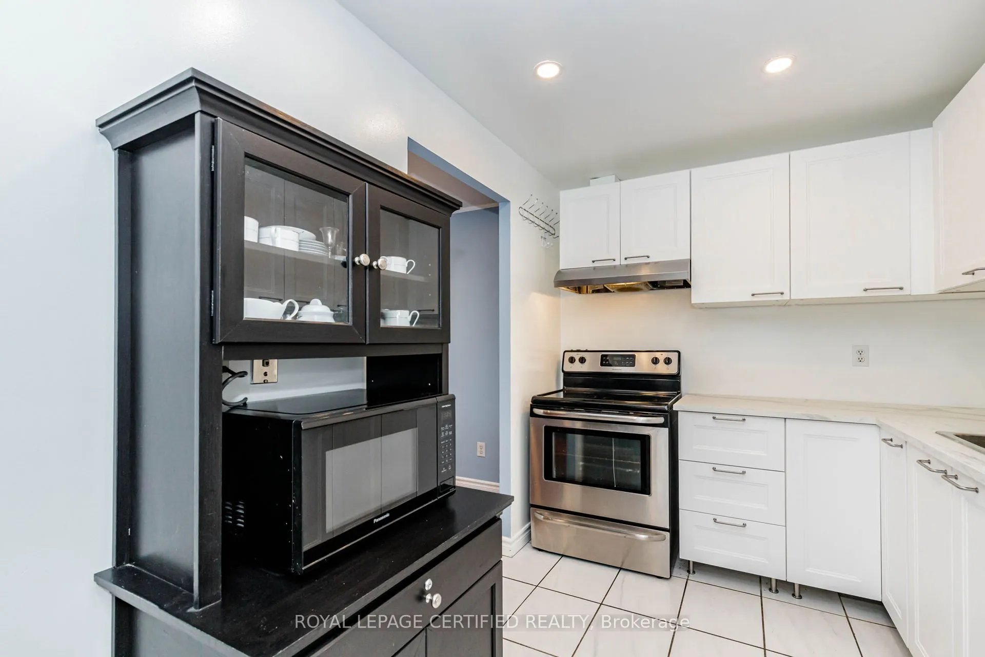 155 Hillcrest Avenue #PH15