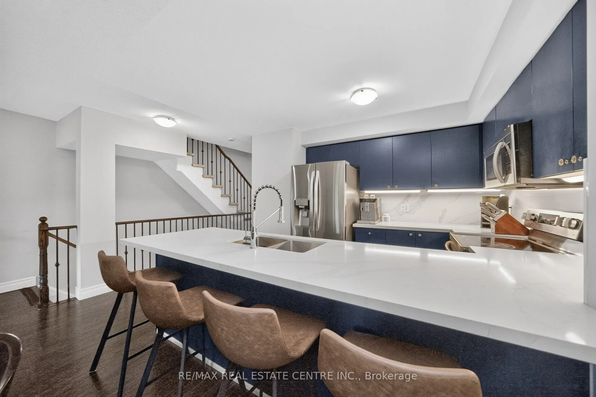 3335 Thomas Street E #6