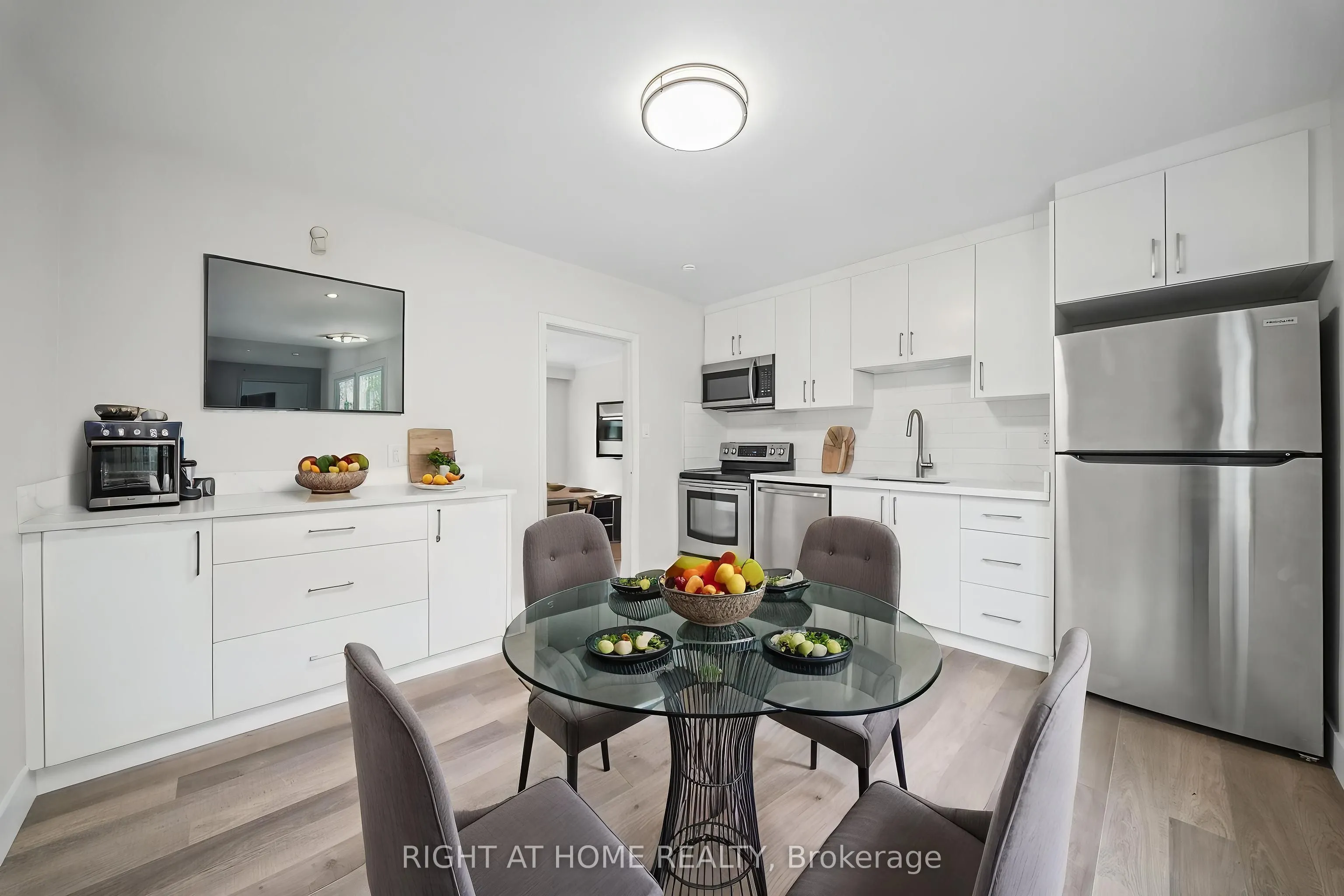 32 Vanevery Street #3
