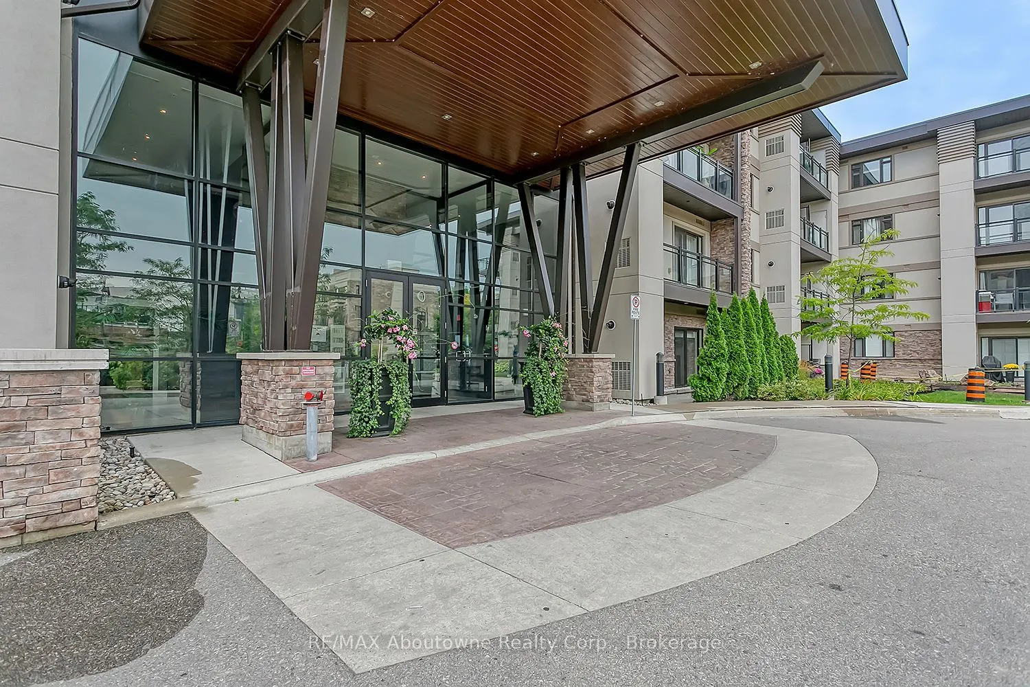 128 Garden Drive #102